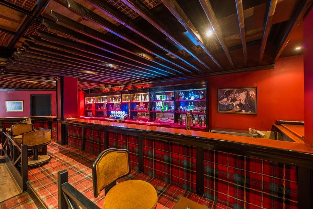 bars-helena-bar