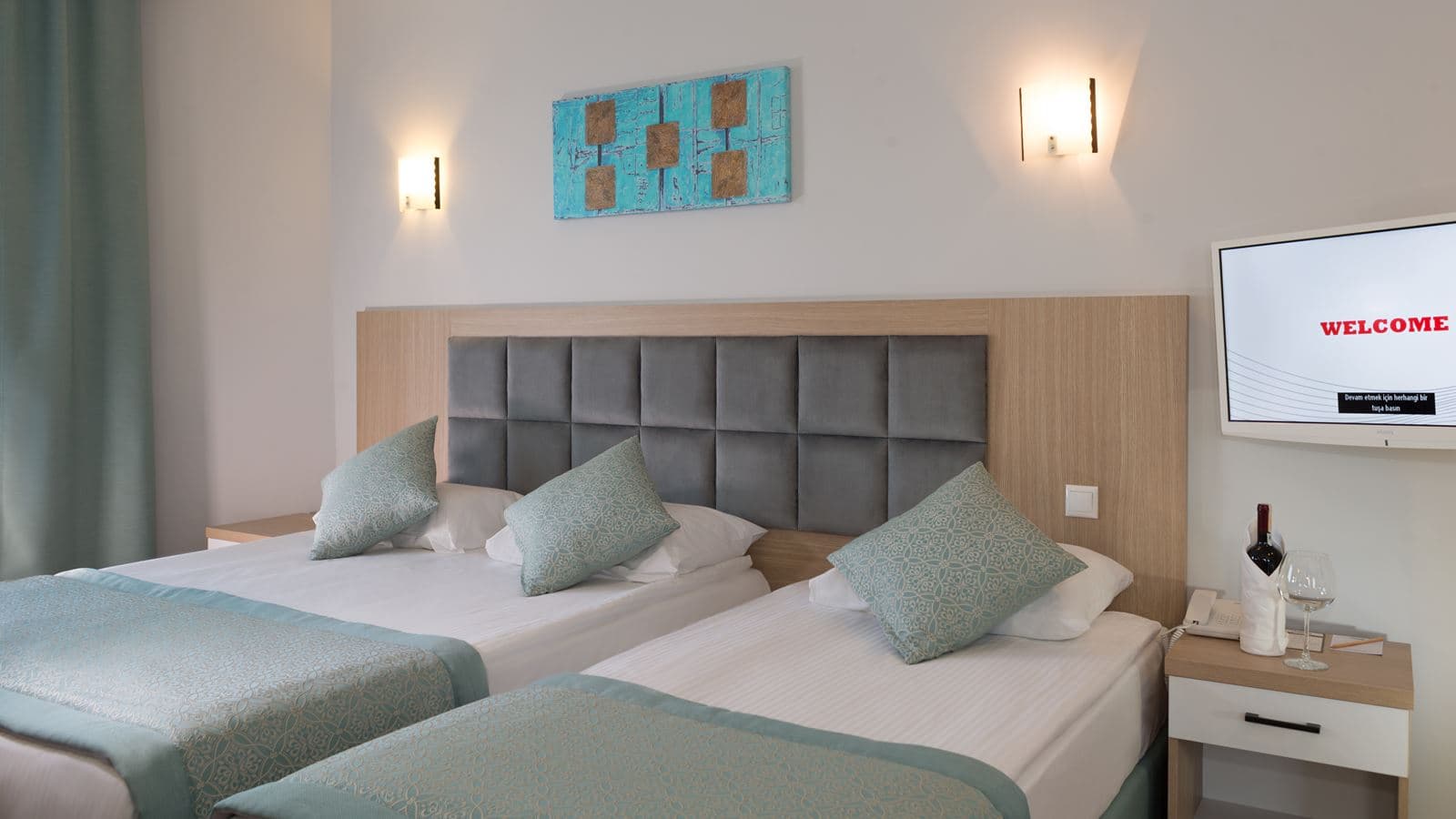rooms-studio-suit