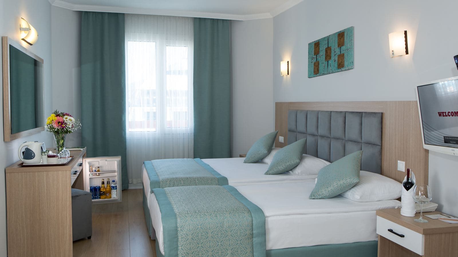 rooms-studio-suit