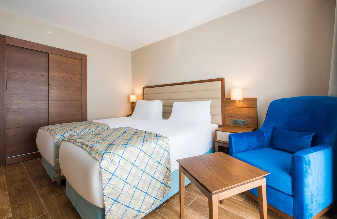 rooms-economy-room-land-view-without-balcony