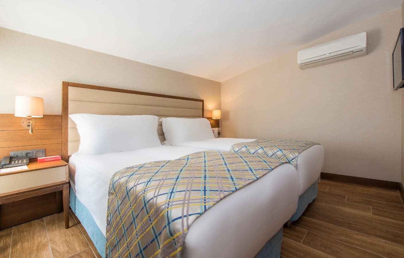 rooms-economy-room-land-view-without-balcony