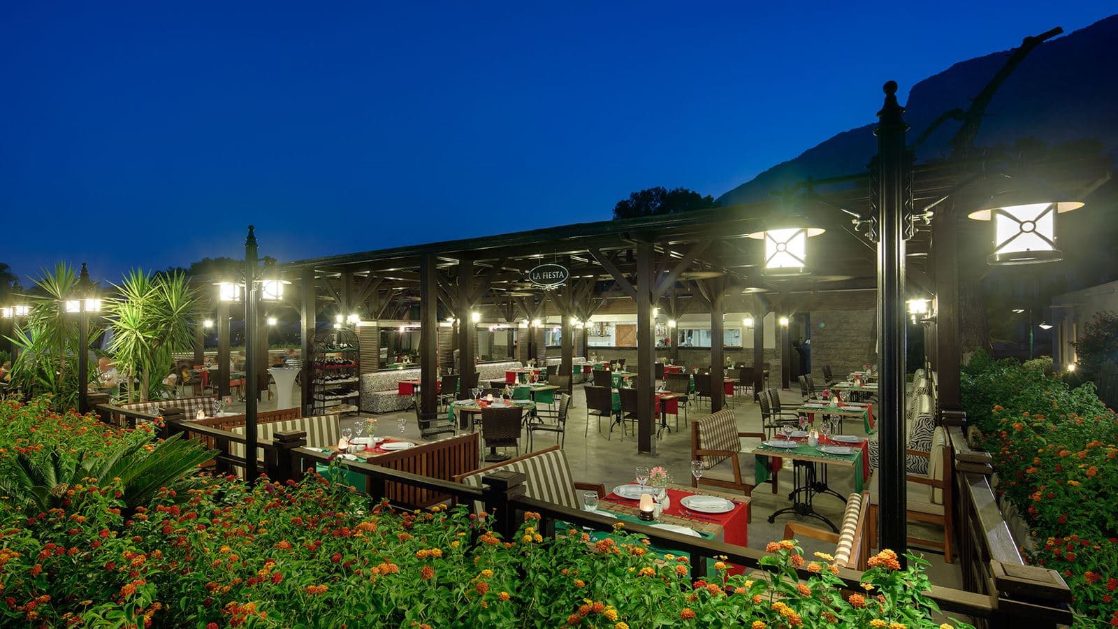 restaurants-la-fiesta-restaurant