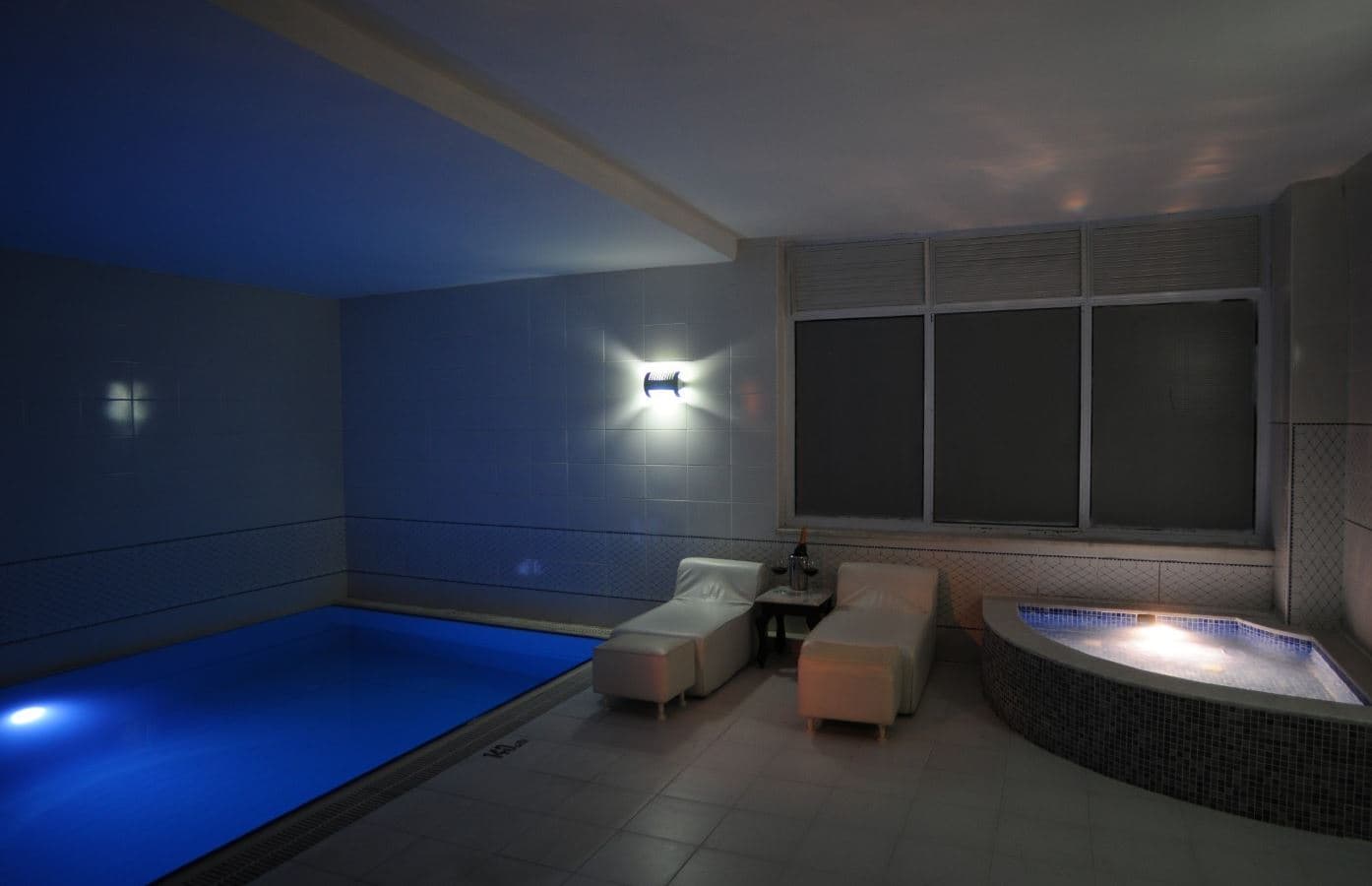pools-indoor-pool