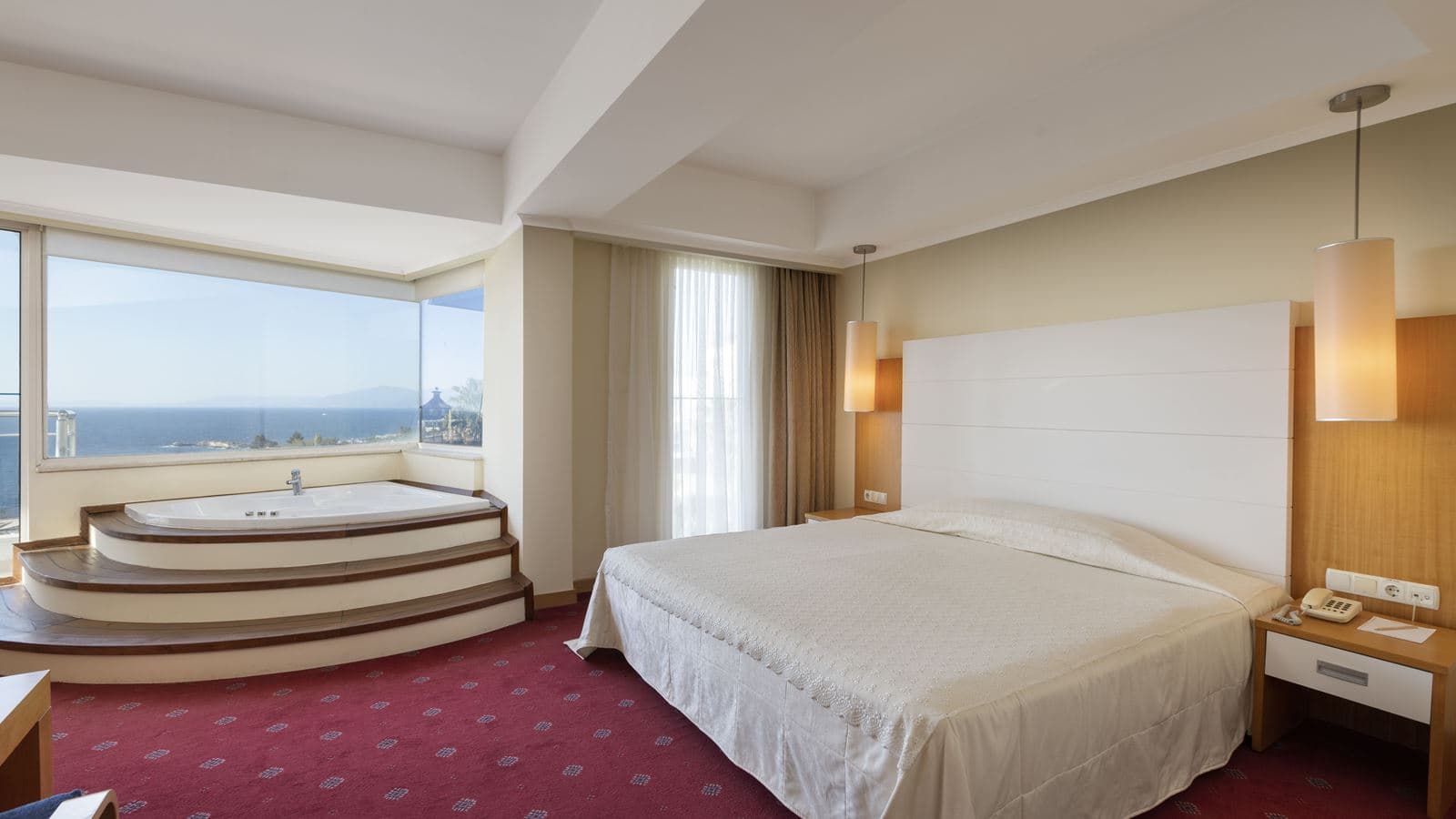 rooms-deluxe-room