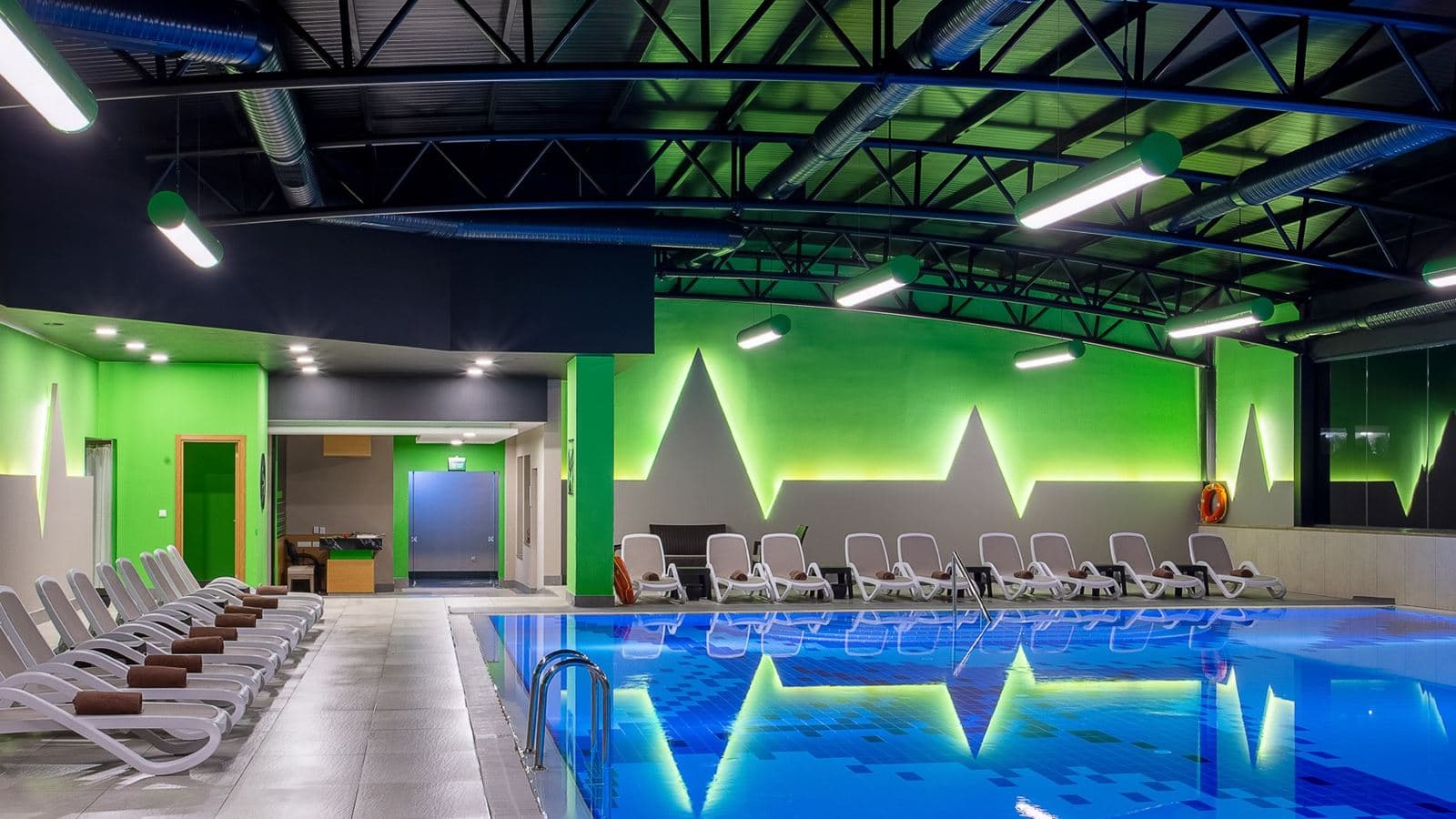 pools-indoor-pool