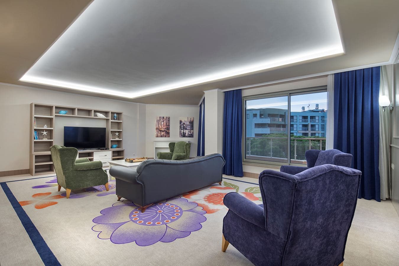 rooms-deluxe-suite-room