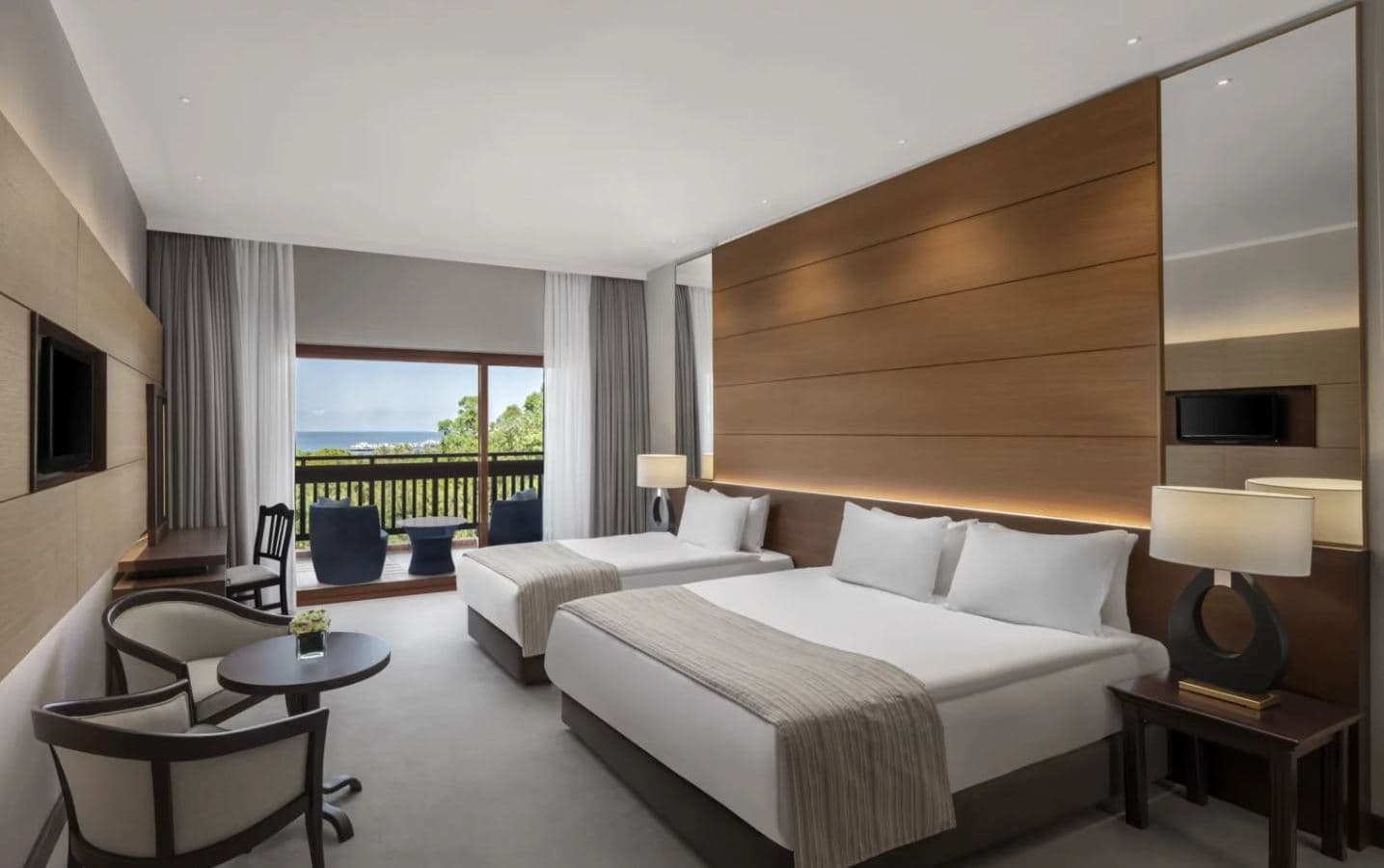 rooms-orchid-king-suite