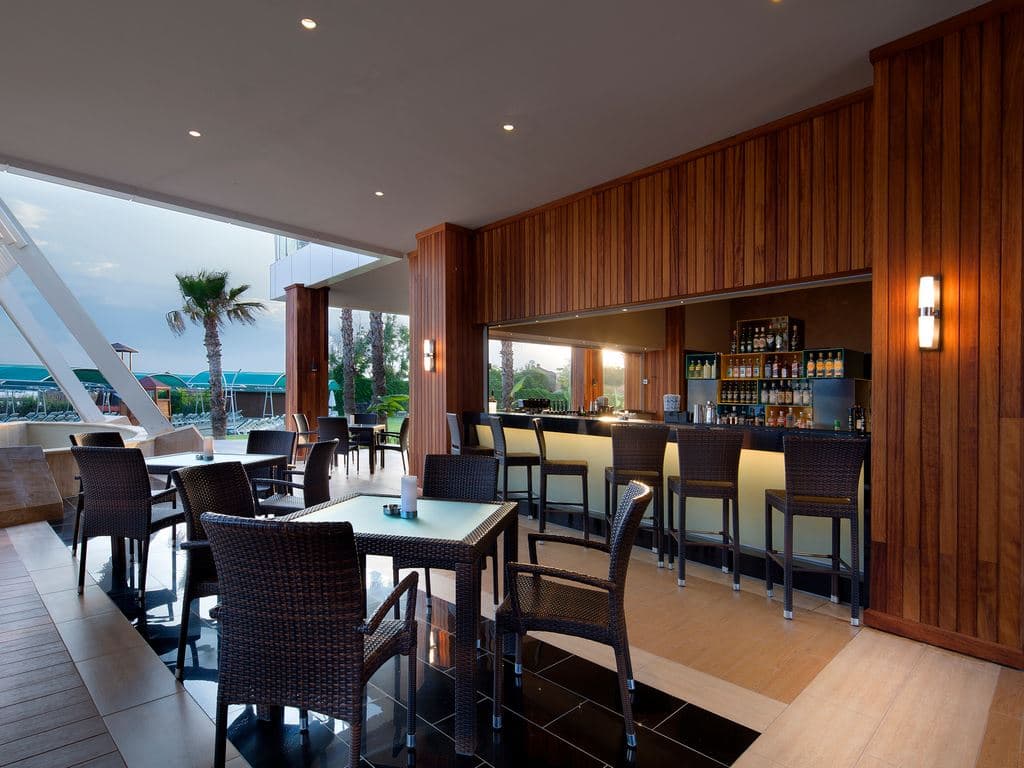 bars-beach-bar