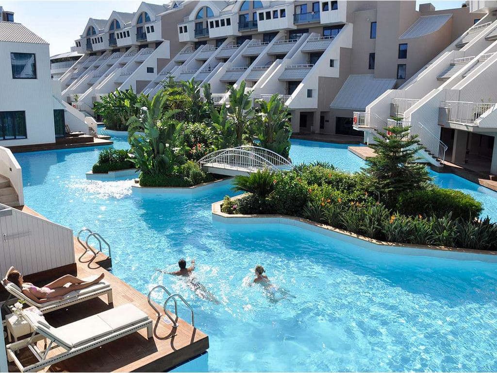 rooms-love-lake-suite