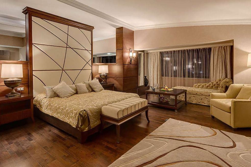 rooms-king-suite