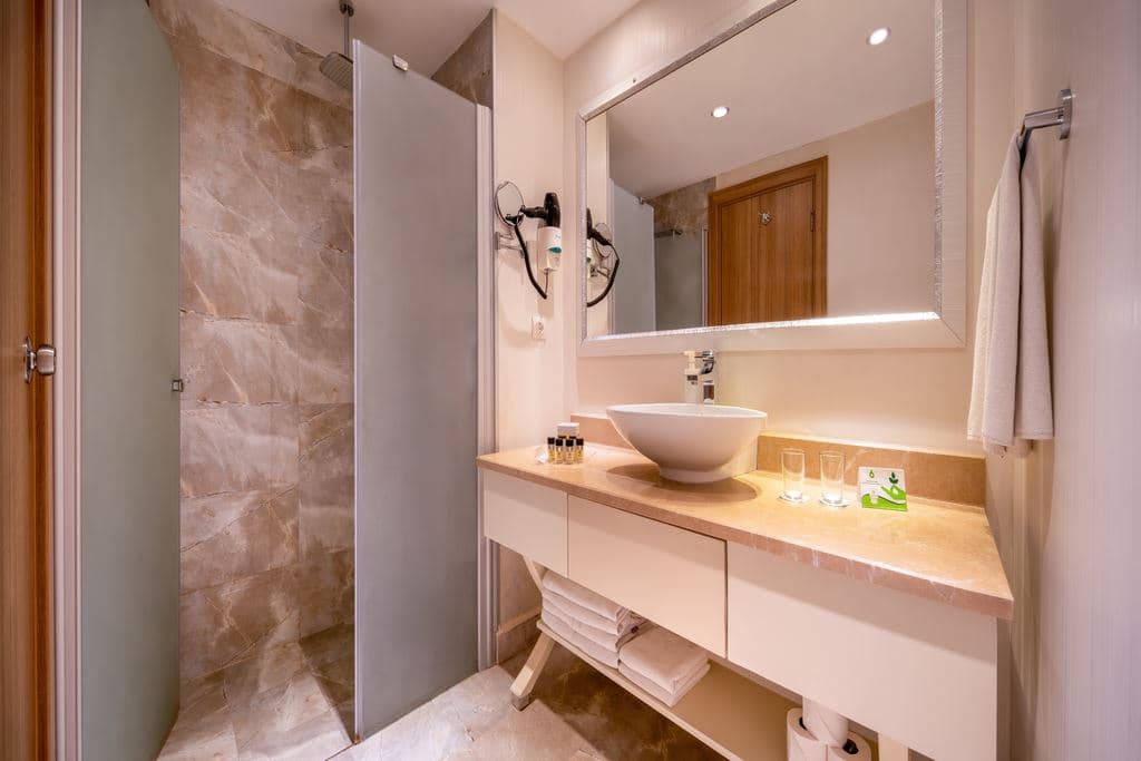 rooms-family-room