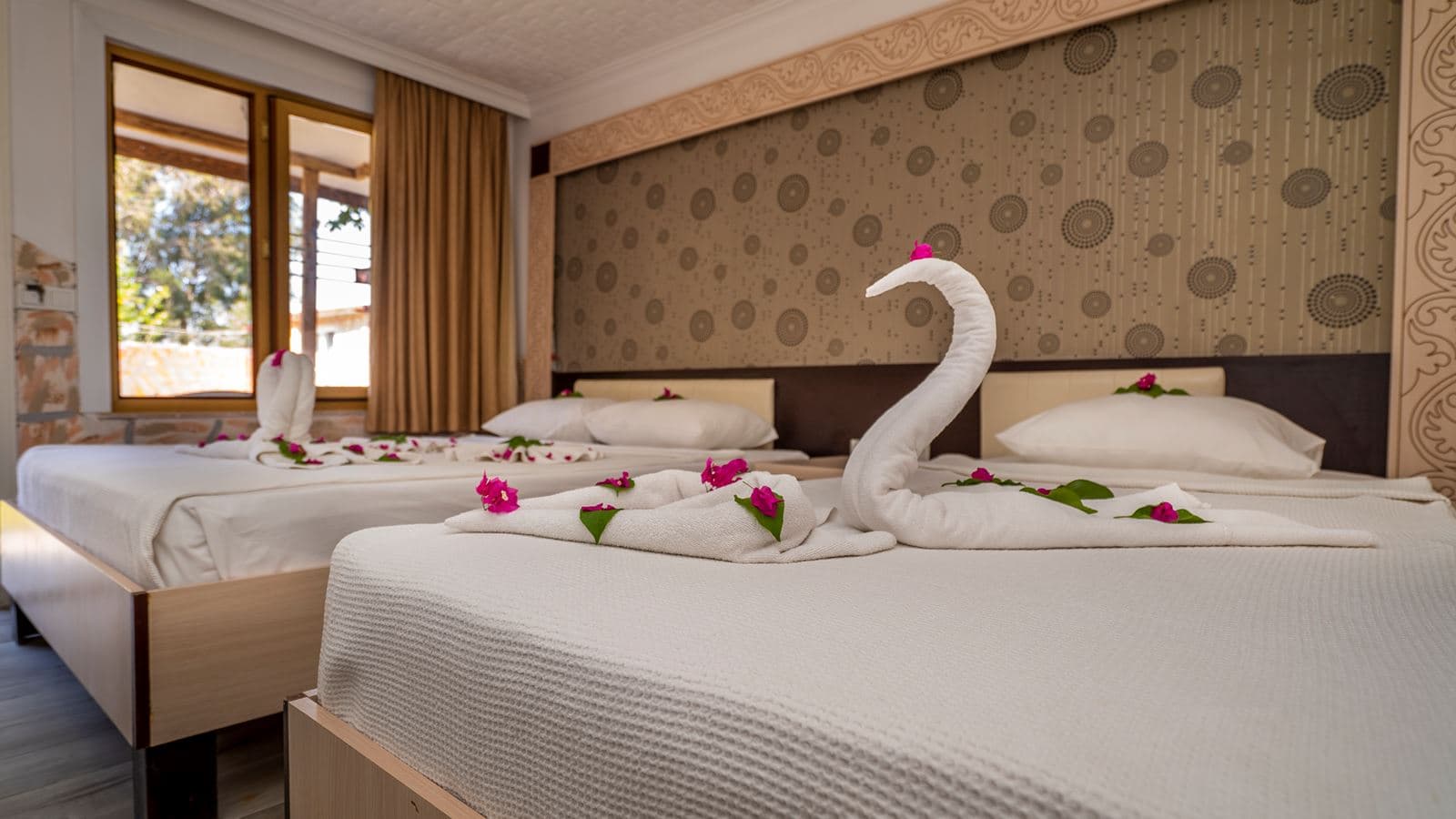 rooms-garden-room