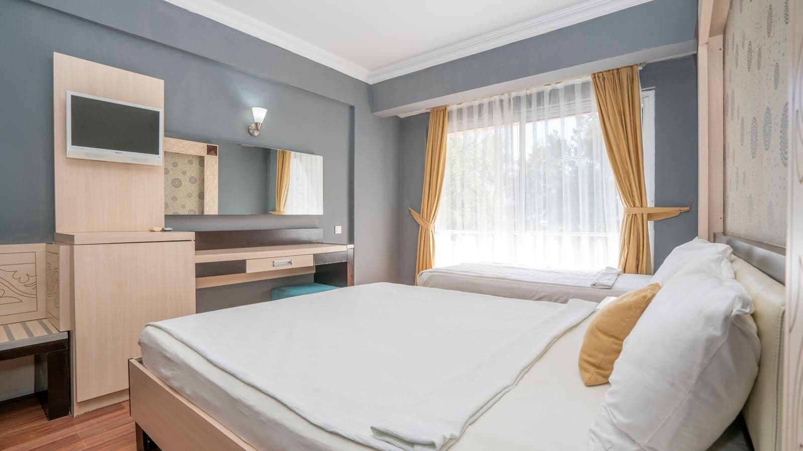 rooms-standard-room