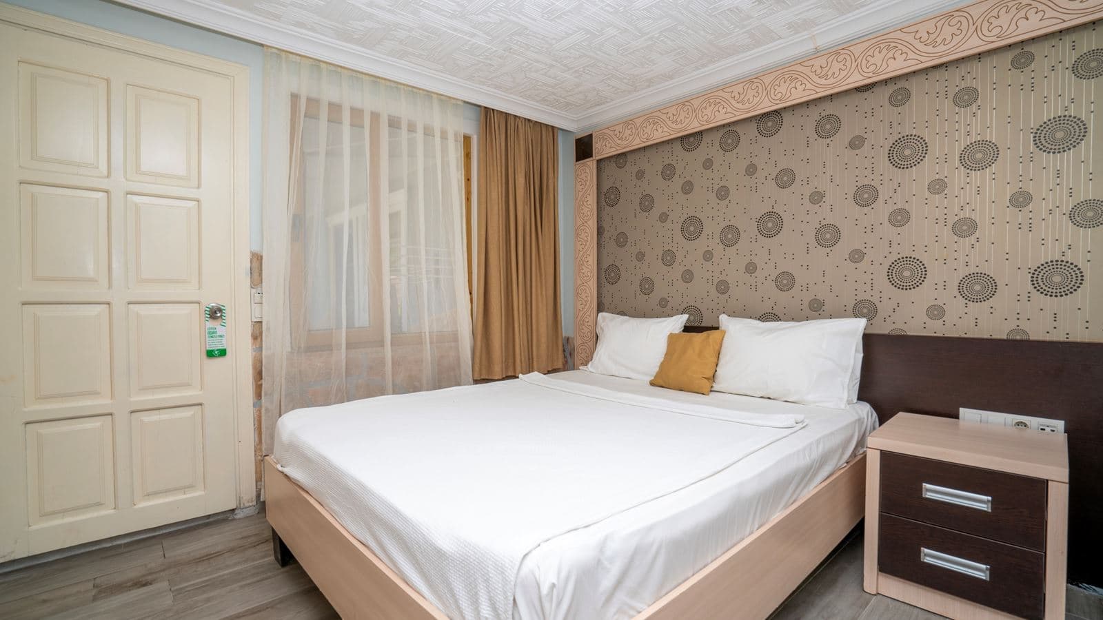 rooms-garden-room