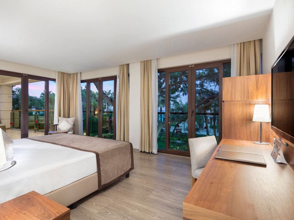 rooms-suite-royal