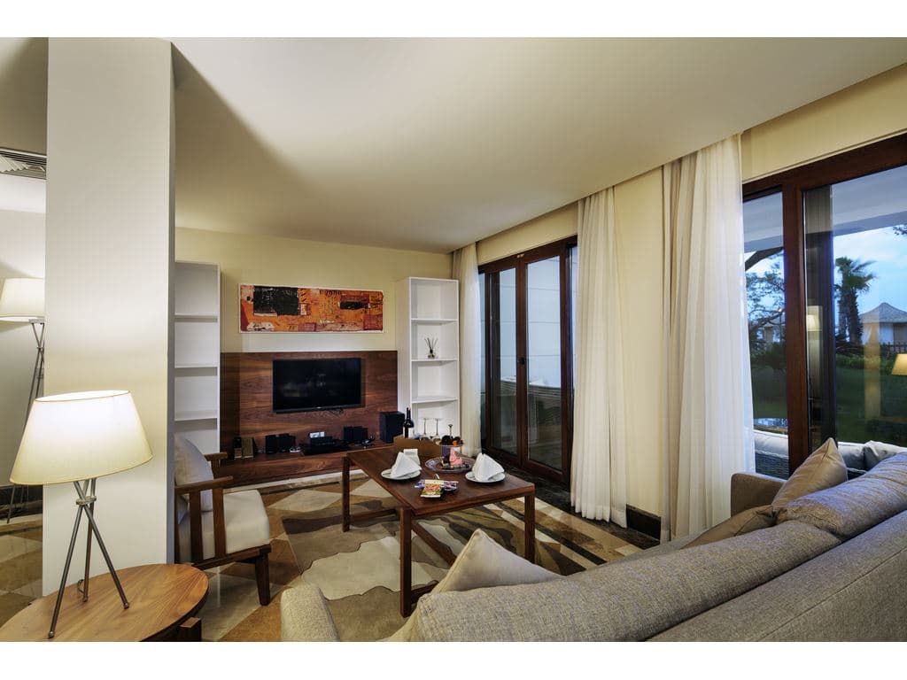 rooms-suite-royal