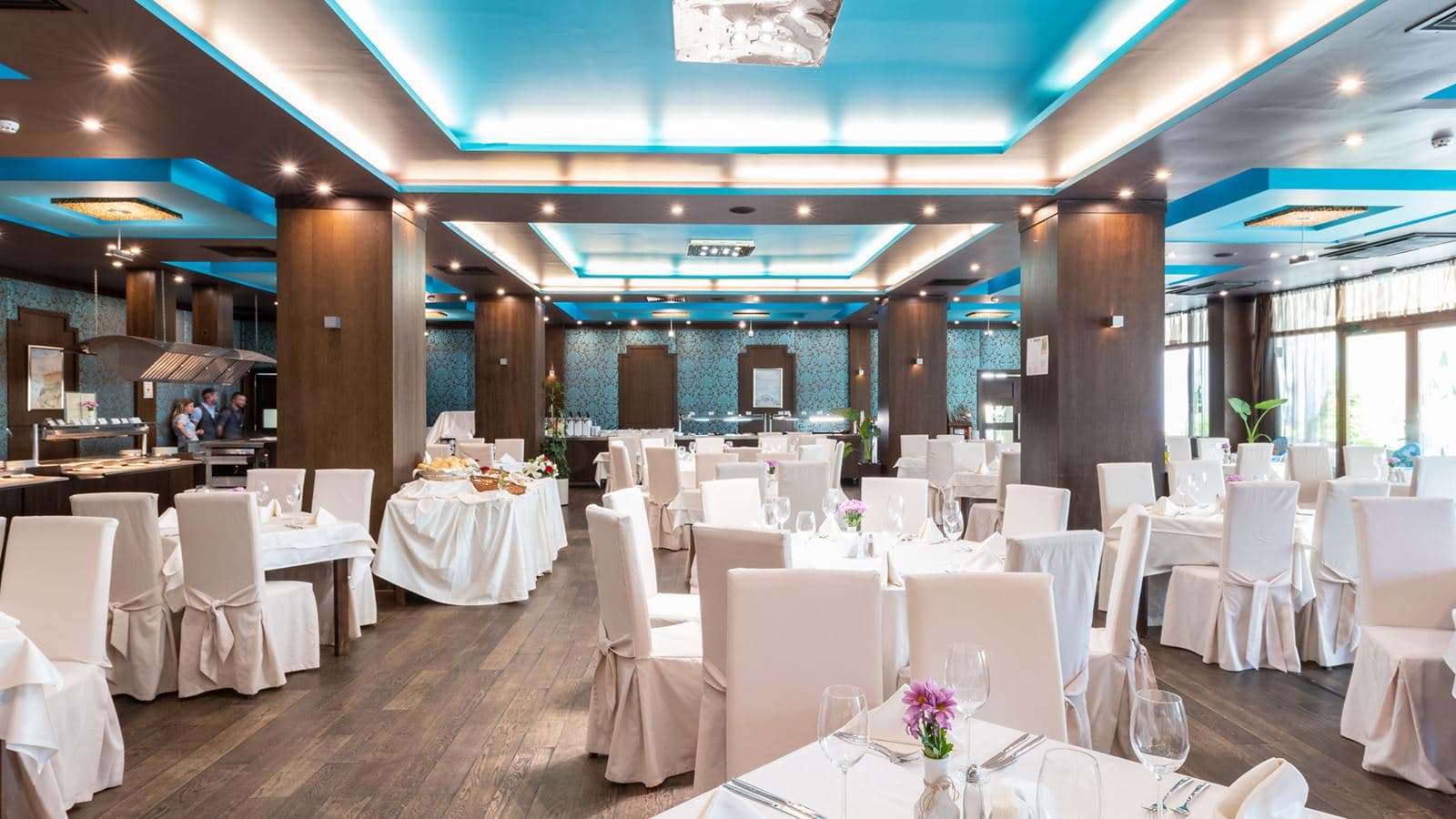 restaurants-restaurants