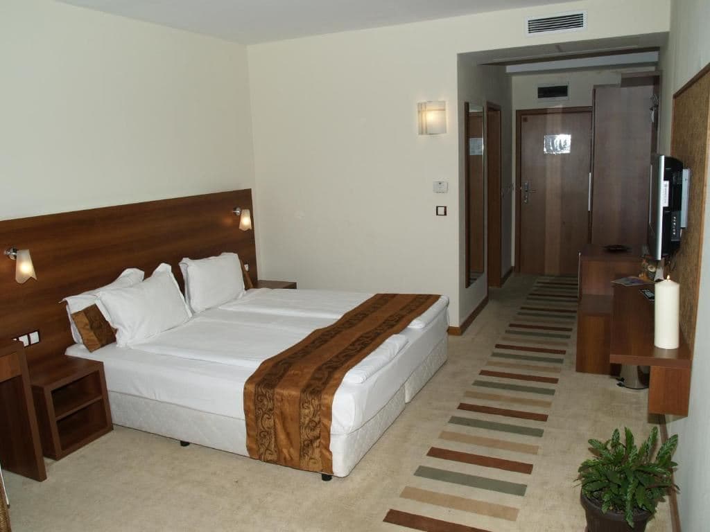 rooms-standard-room-balcony