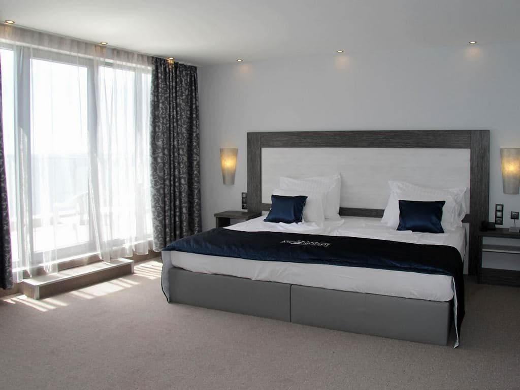 rooms-single-wchild-standard-room-seaview-balcony-or-terrace