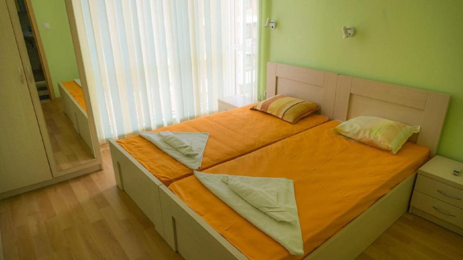 rooms-standard-apartment-balcony-or-terrace