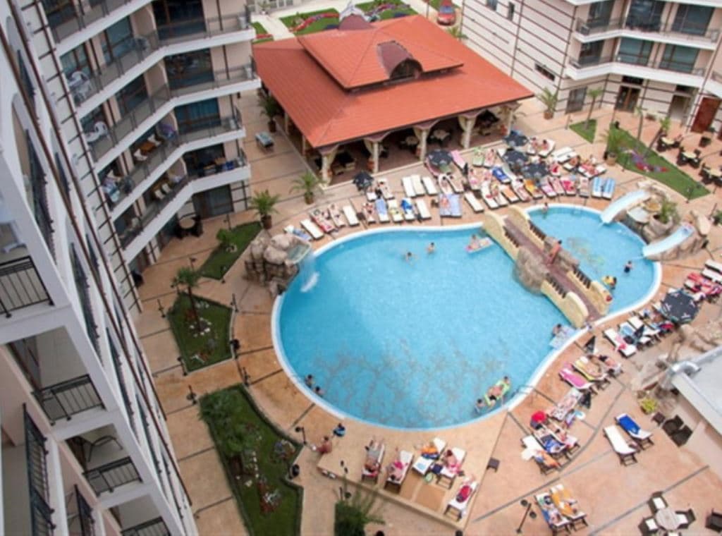 pools-outdoor-pool