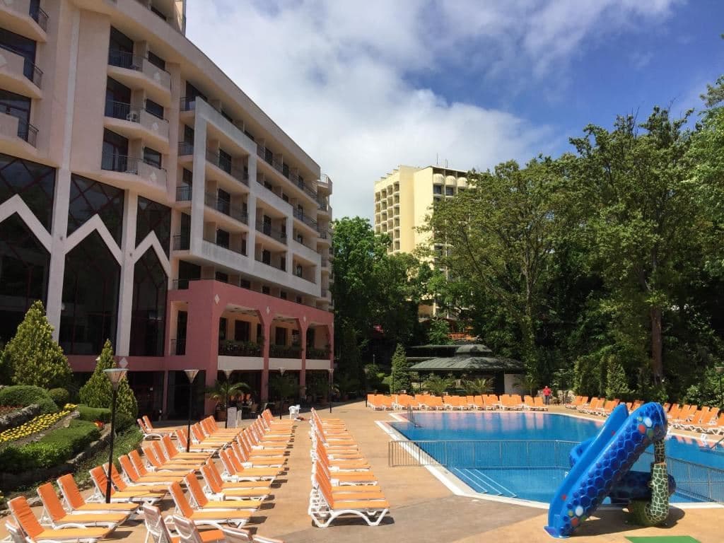 pools-pools