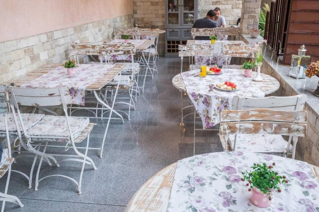 restaurants-main-restaurant
