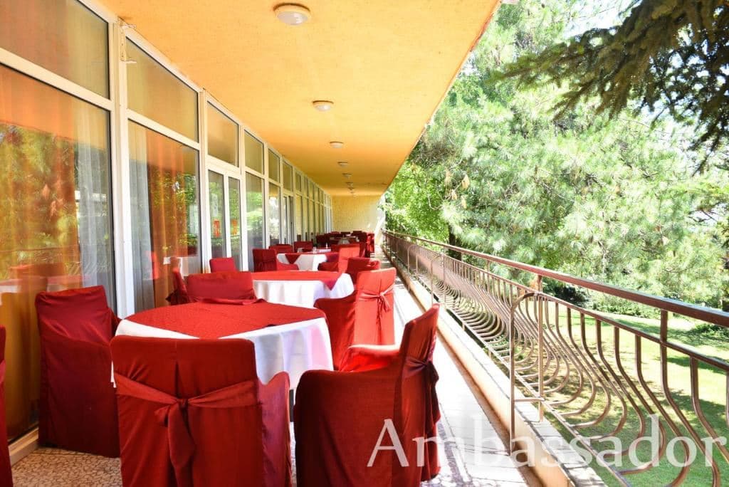restaurants-restaurants