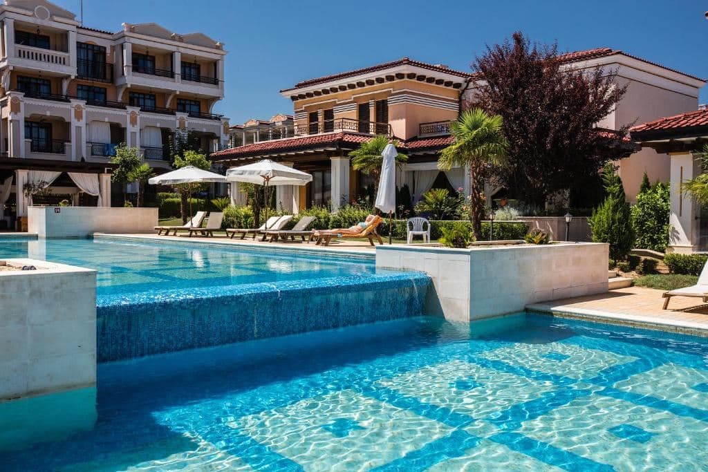 pools-pools