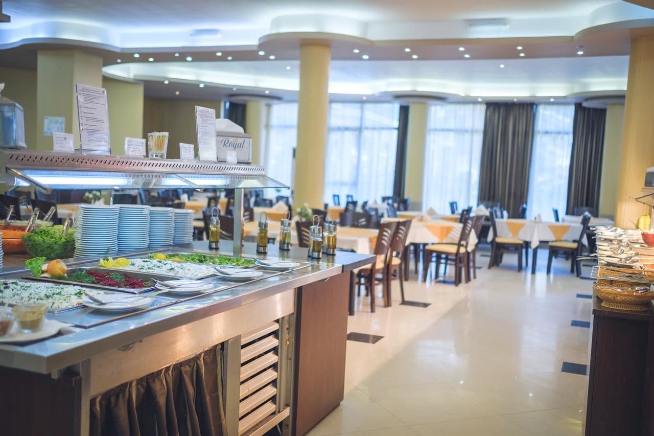 restaurants-restaurant