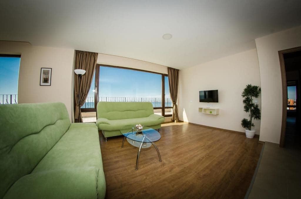 rooms-standard-apartment-balcony-or-terrace