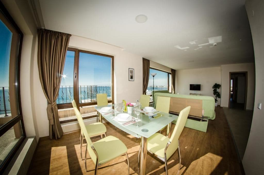 rooms-standard-apartment-balcony-or-terrace