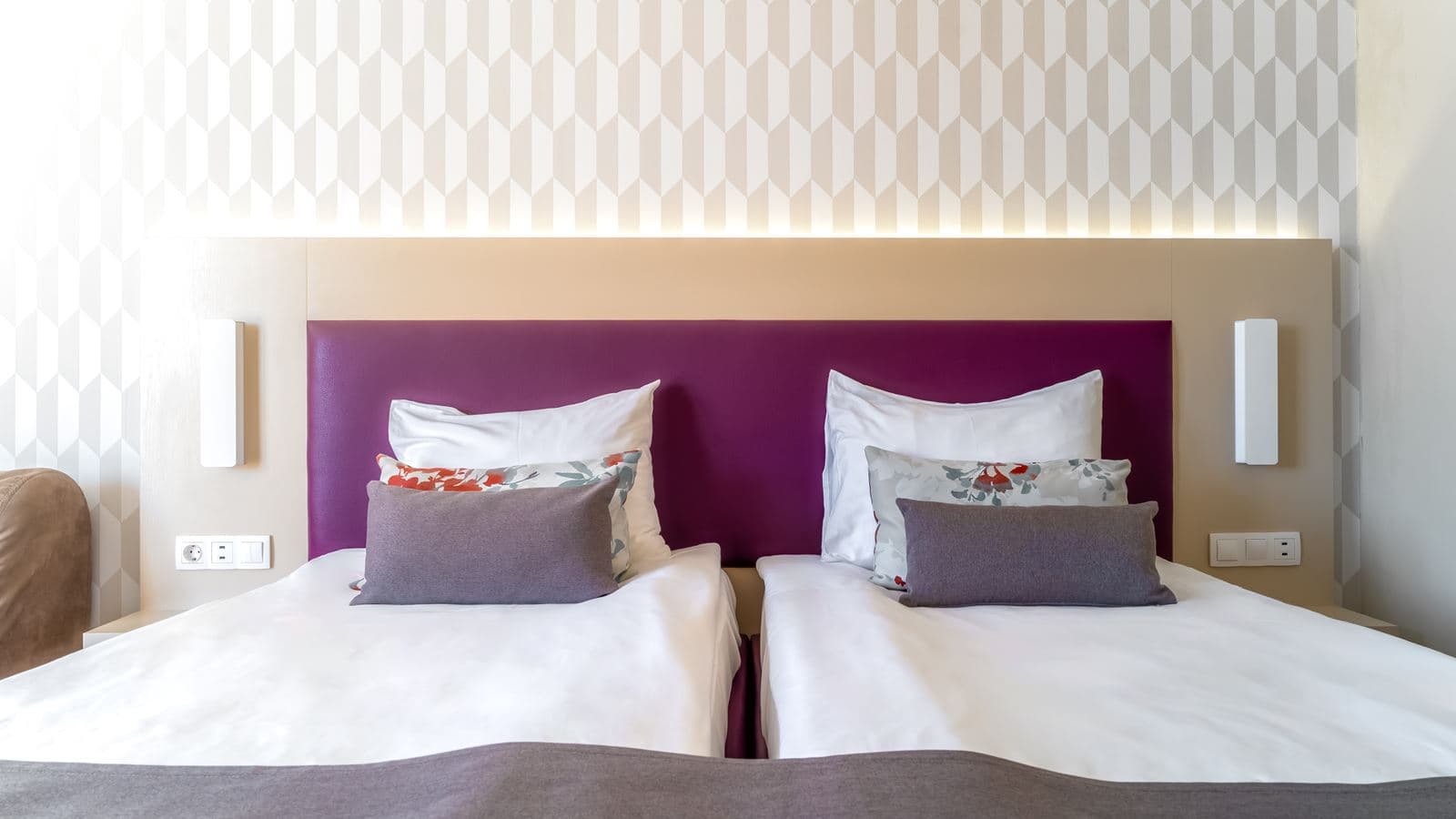 rooms-bed-twin-room