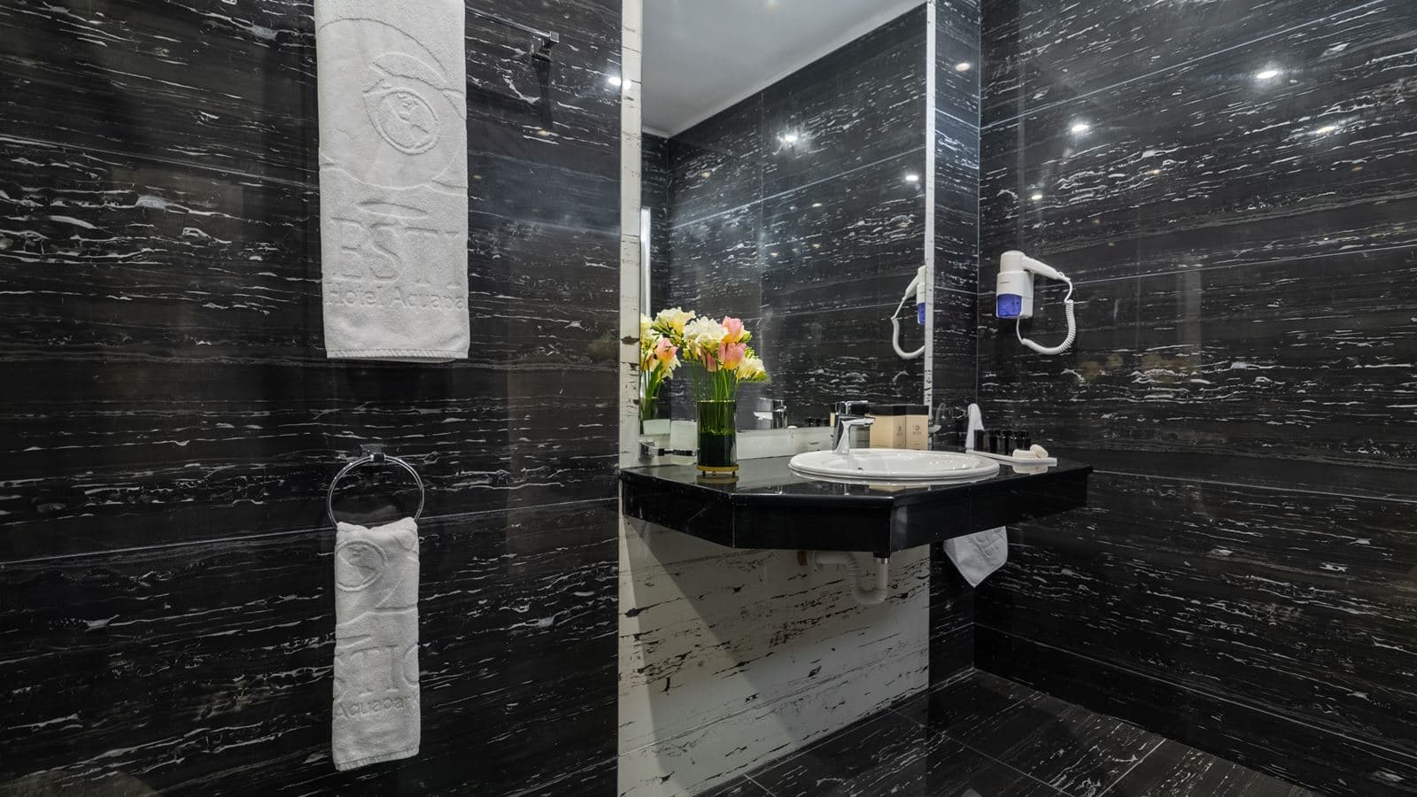 rooms-premium-room