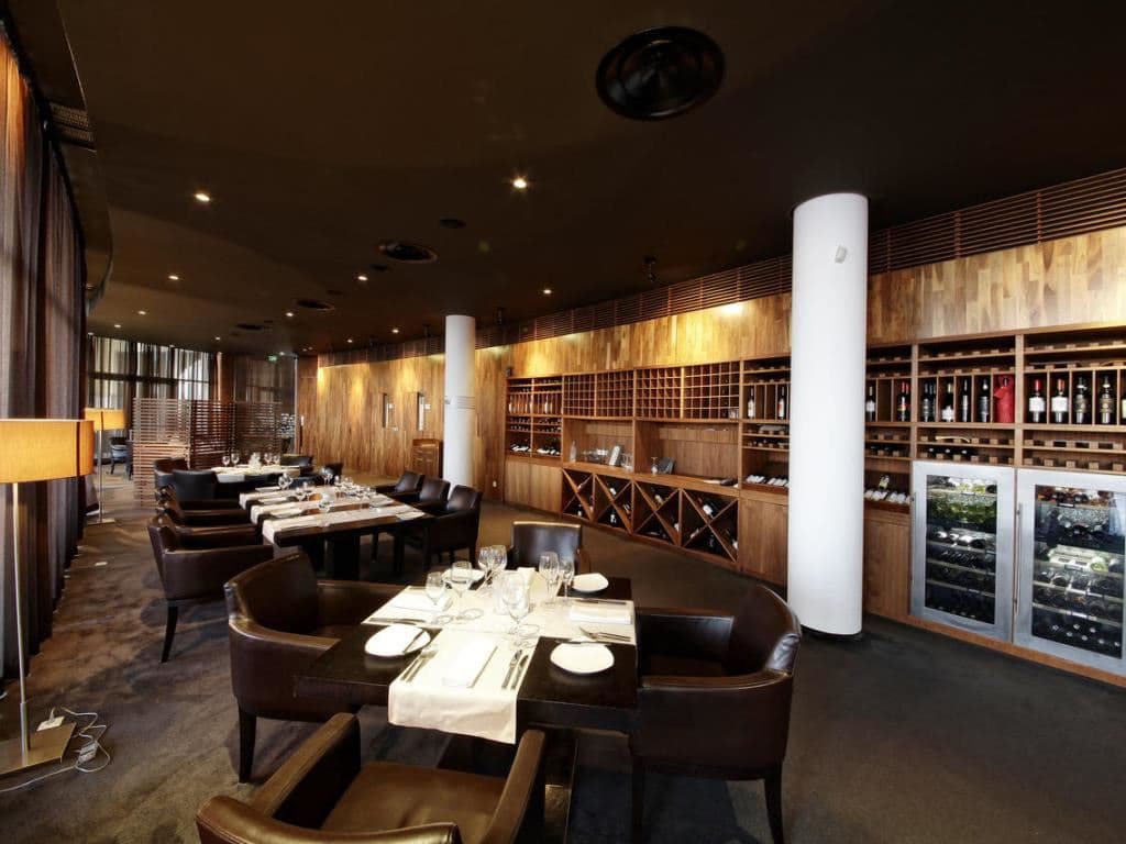 restaurants-restaurant
