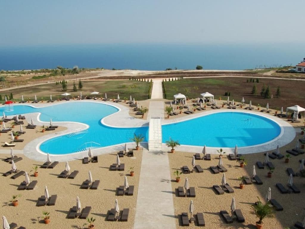 pools-outdoor-pool