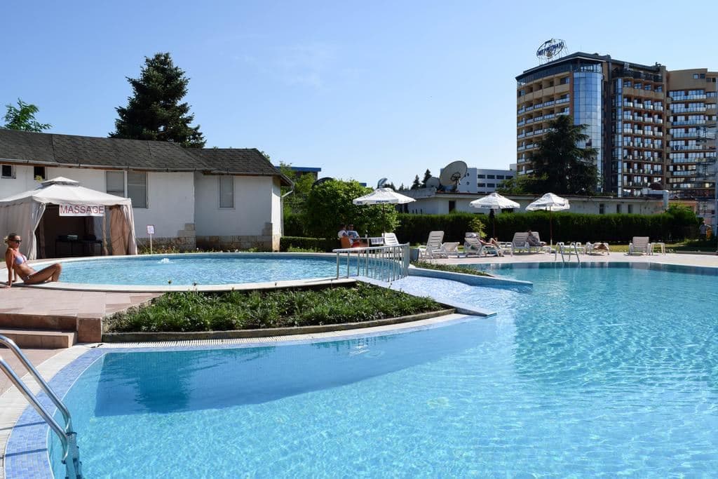 pools-pools