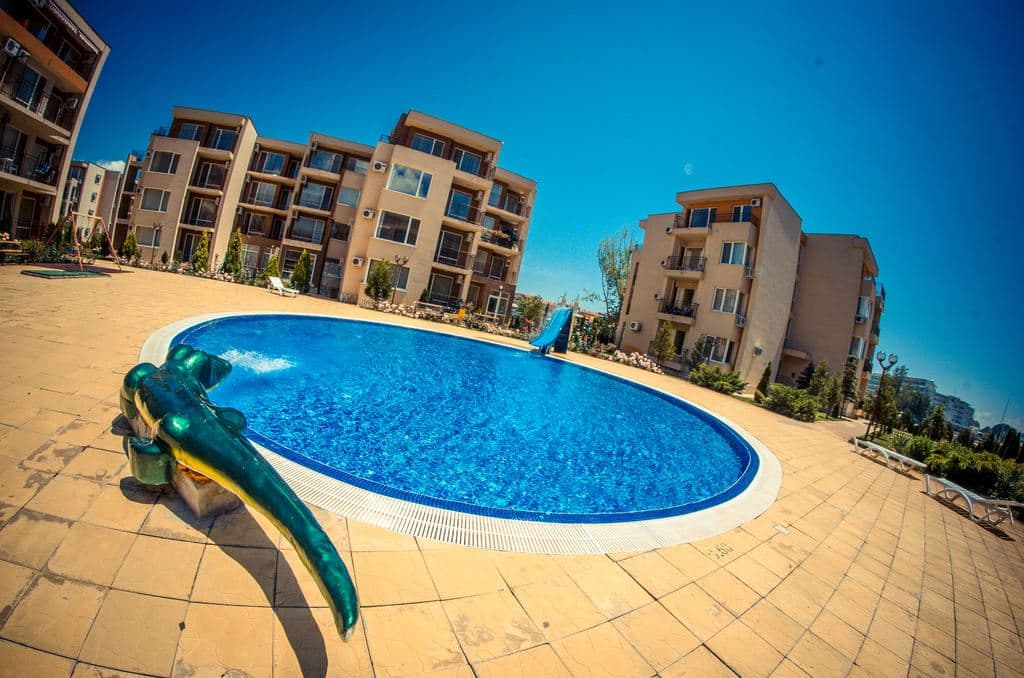 pools-outdoor-pool