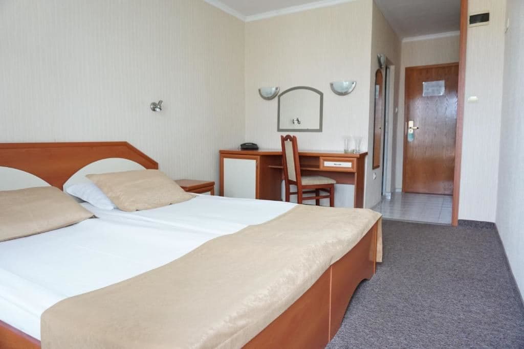 rooms-promo-room