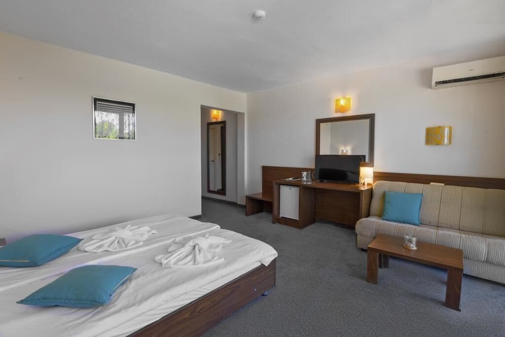 rooms-standard-room