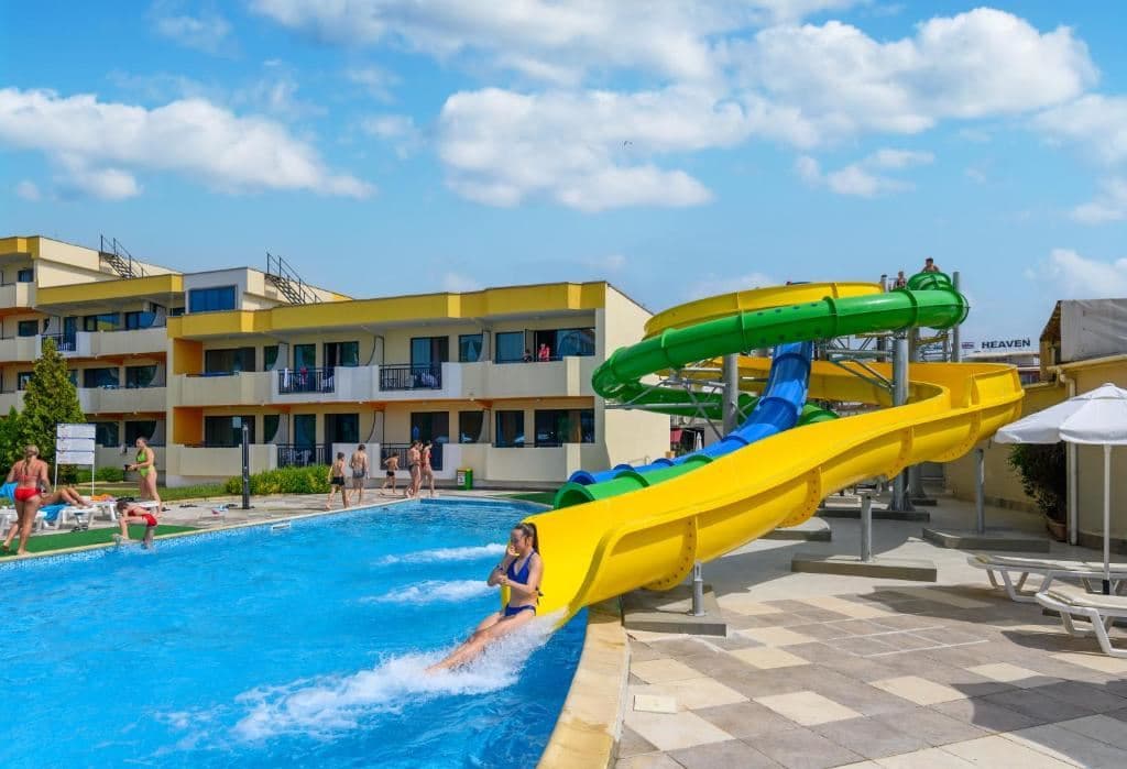 water-park-water-park