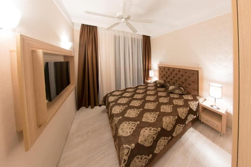 rooms-2-bedroom-standard-apartment-balcony