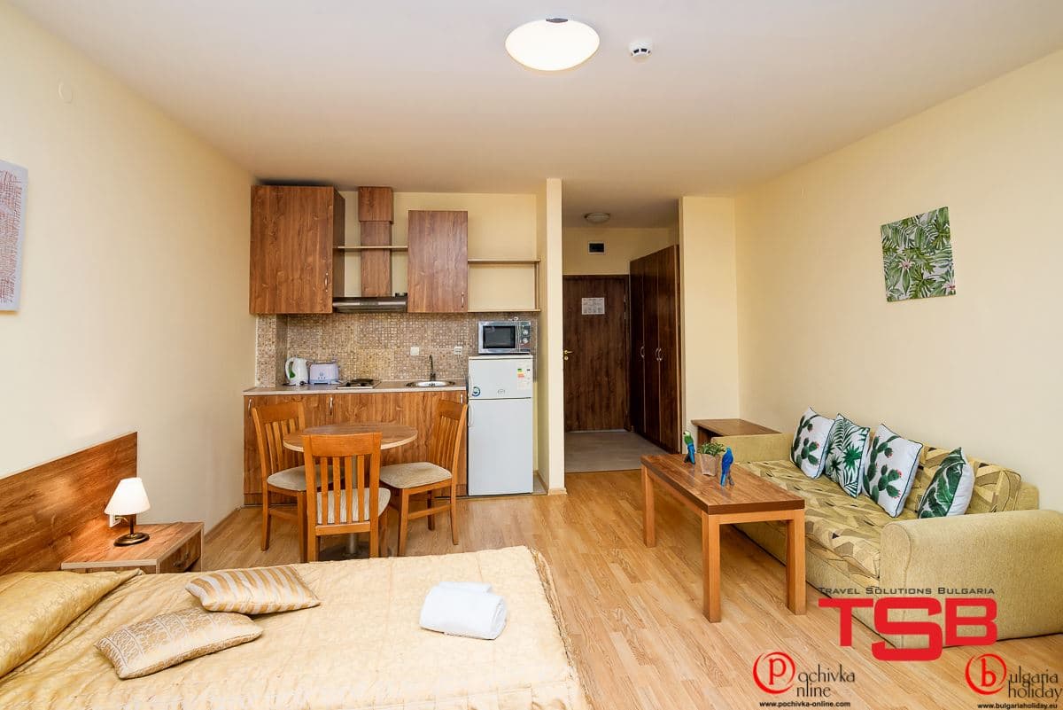 rooms-standard-studio-balcony