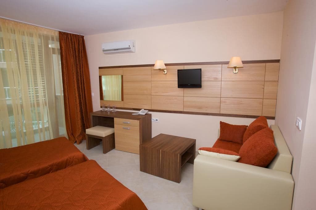 rooms-standard-studio-balcony