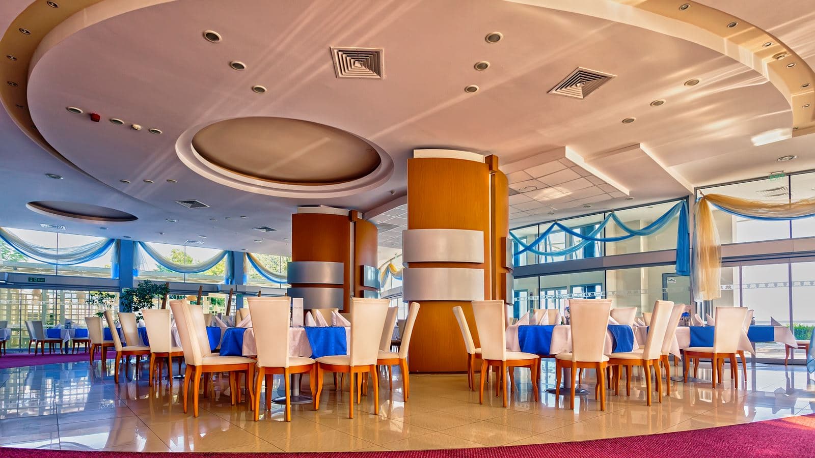 restaurants-main-restaurant