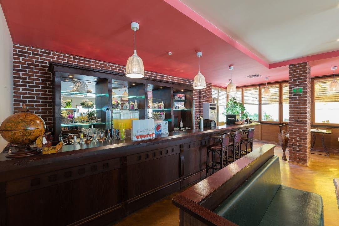 bars-bar-marina
