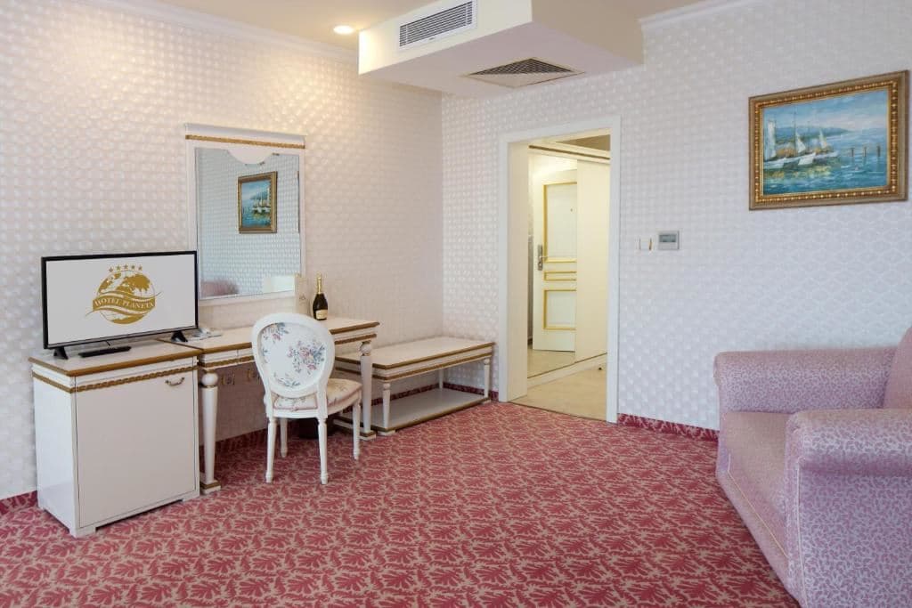 rooms-junior-suite