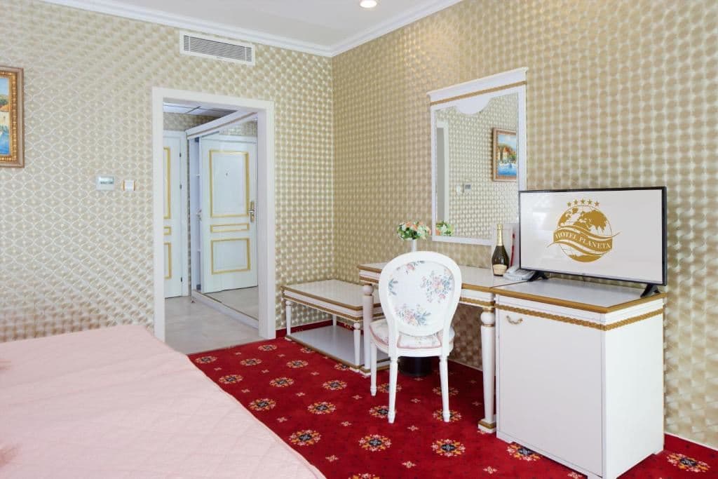 rooms-quad-superior-room