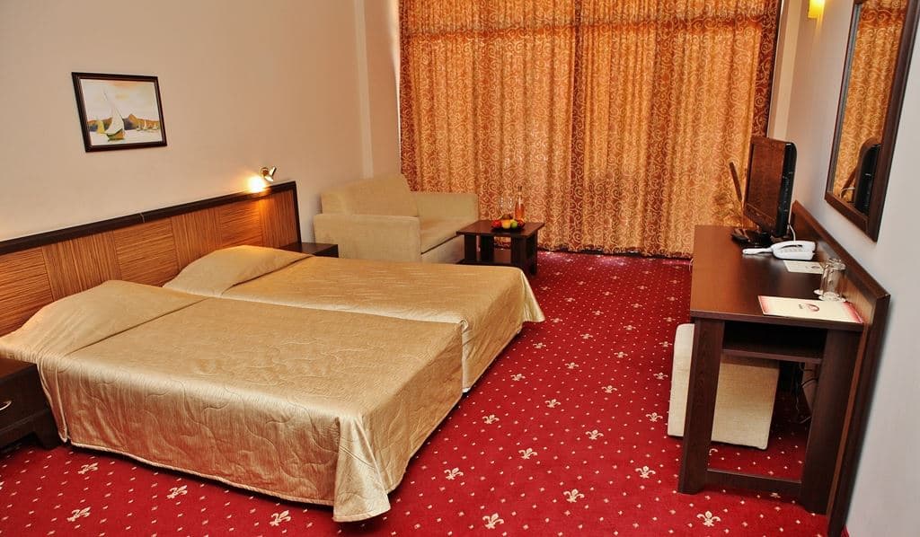 rooms-twin-standard-room-balcony