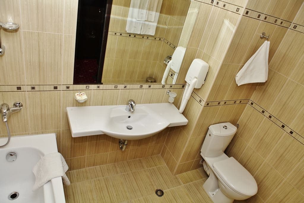 rooms-1-bedroom-standard-apartment-balcony